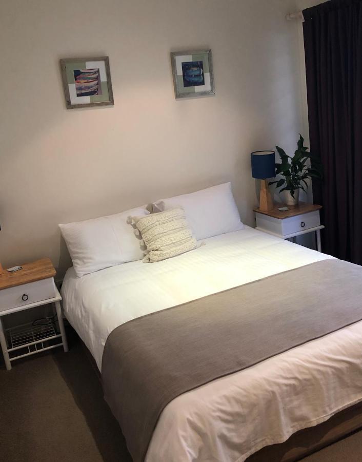 Beachhouse Bed And Breakfast เรดคลิฟฟ์ ภายนอก รูปภาพ